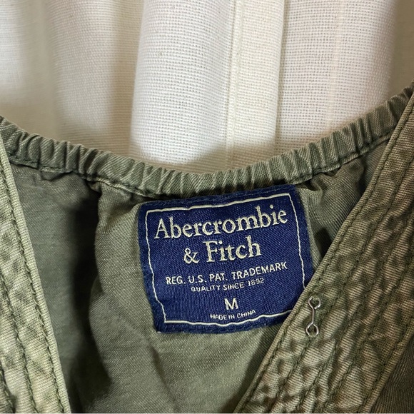 Abercrombie & Fitch Womens Medium Jumpsuit Wrap Front Utility Green Safari - Picture 5 of 8